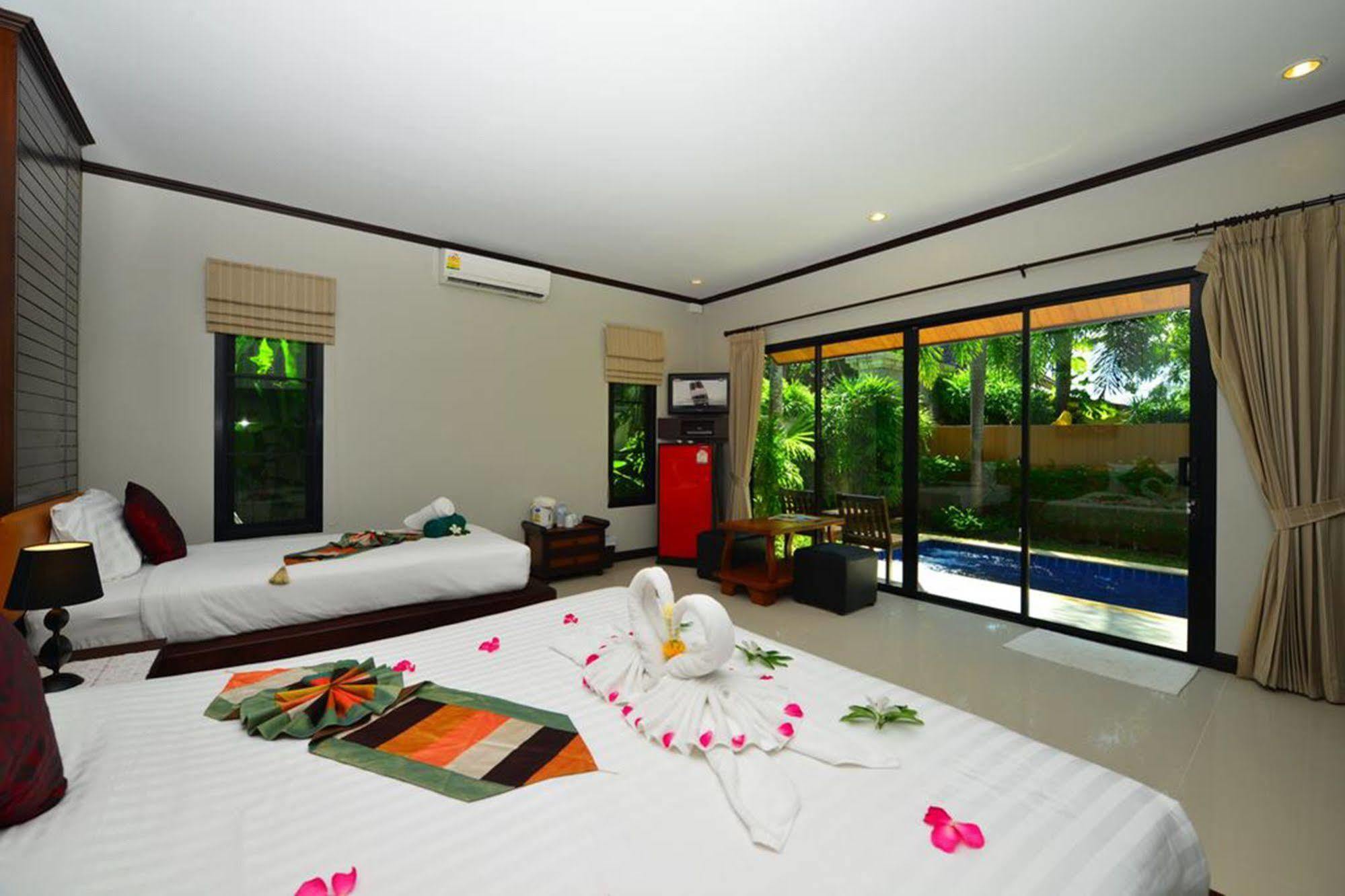 Naiharn Garden Villa Phuket Dış mekan fotoğraf