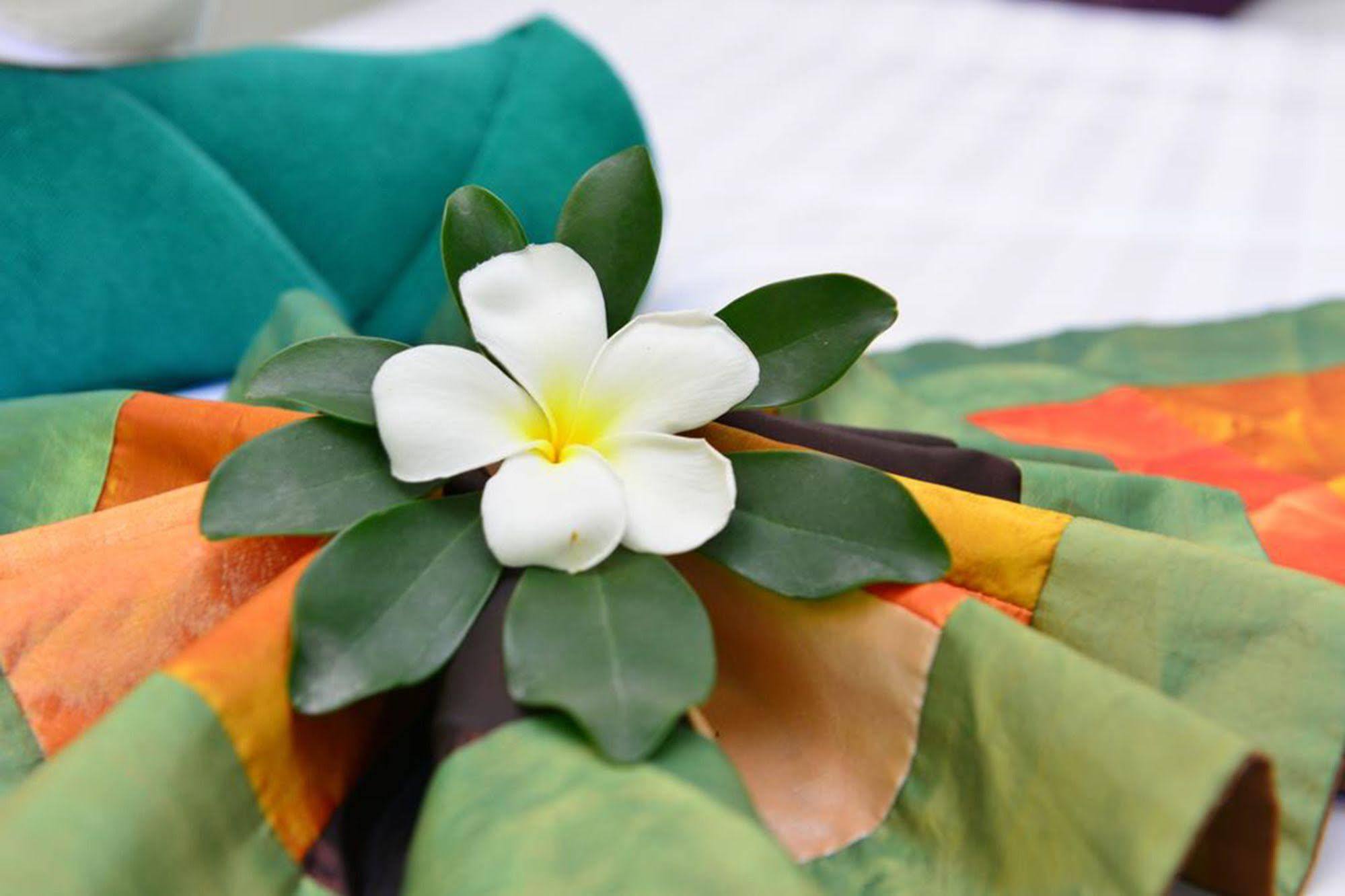 Naiharn Garden Villa Phuket Dış mekan fotoğraf