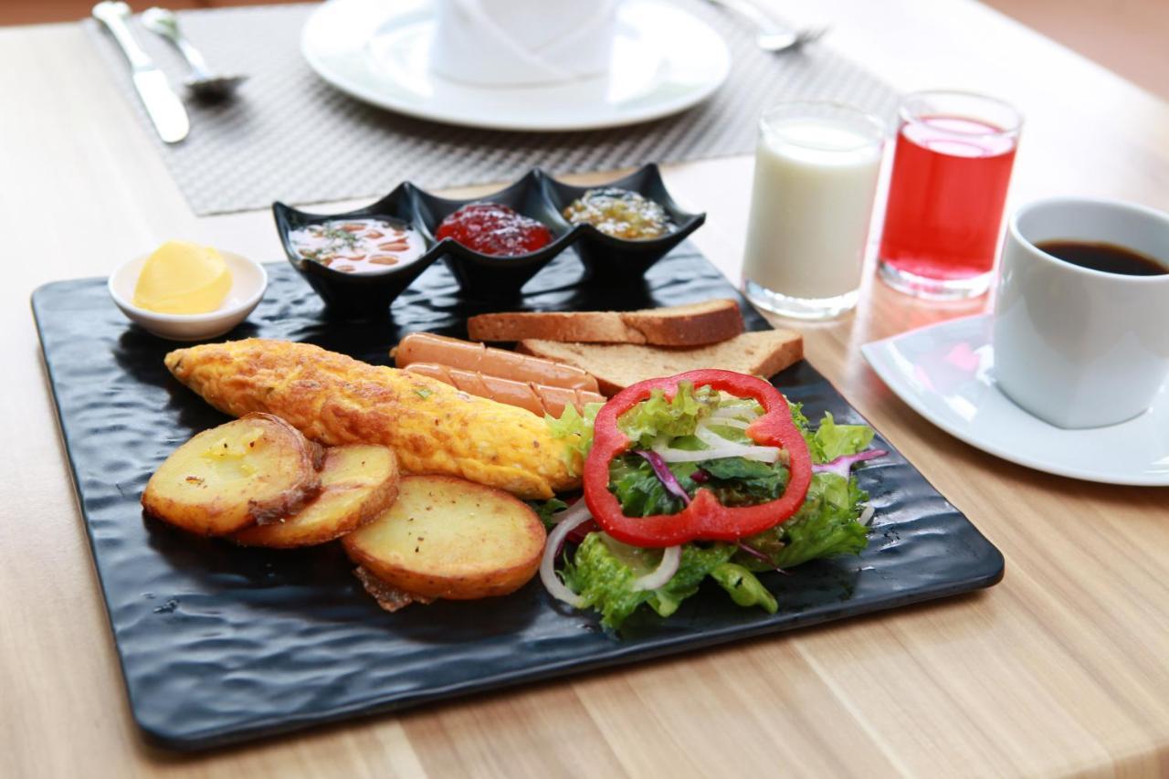 Naiharn Garden Villa Phuket Dış mekan fotoğraf